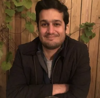Aman Kidwai headshot
