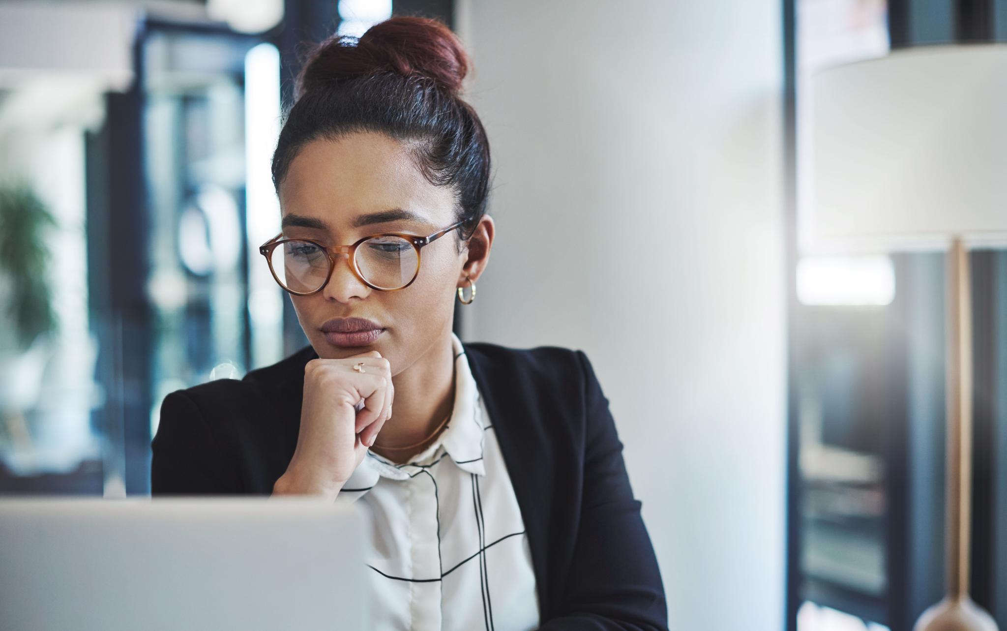 Compliance professional learning how to comply with the FCPA